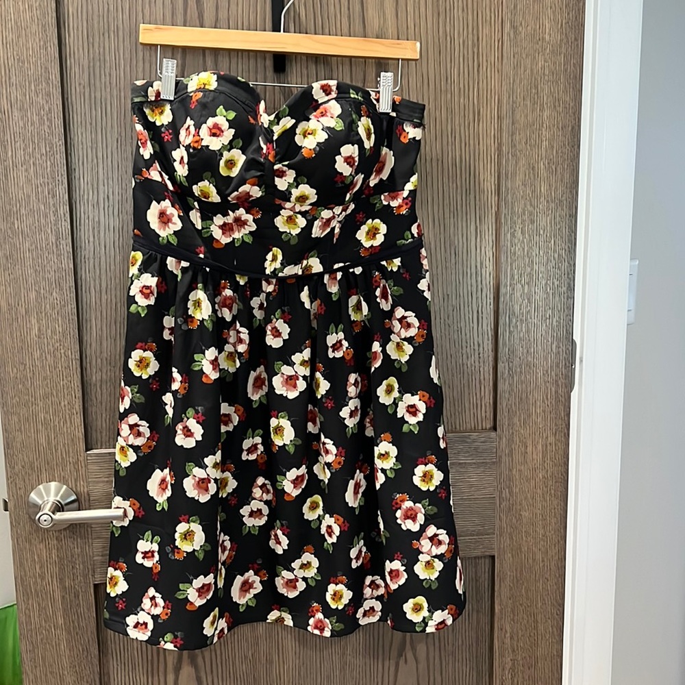 EUC American Eagle Strapless Floral Mini Fit & Flare Dress, Size 14